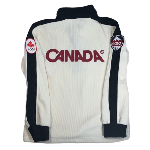 Hudson’s Bay Co. Olympic Canada 2010 Vancouver Boys 10/12 Pull Over Sweater - Picture 6 of 9